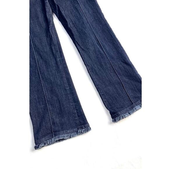 Elizabeth & James Seamed Cropped Raw Hem Stretch Jeans - Picture 2 of 4